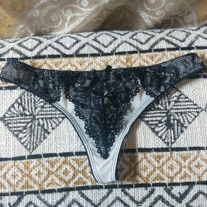 Lace thong panty